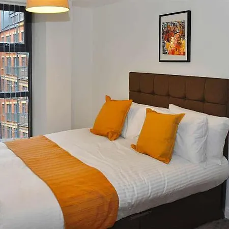 Hotel Ur 4*